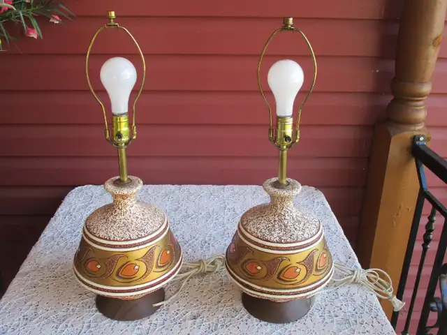 Mid Century Modern Table Lamps in Chalkware with Original Shades in Indoor Lighting & Fans in New Glasgow - Image 8
