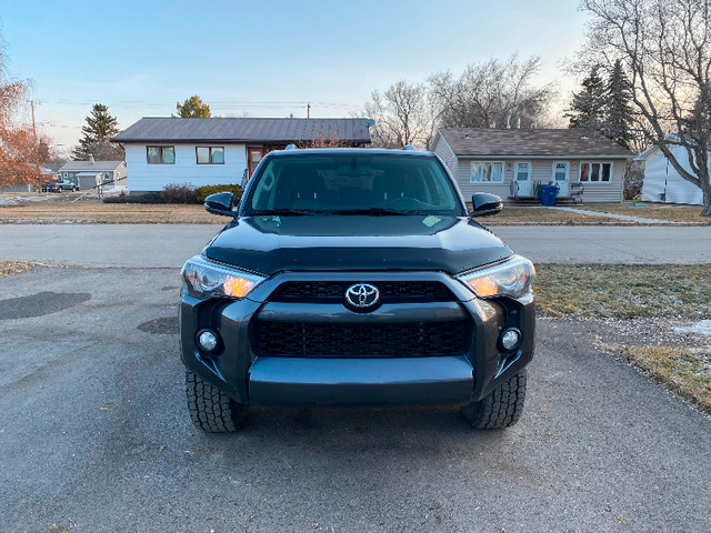 2016 Toyota 4Runner SR5 in Cars & Trucks in Regina - Image 3