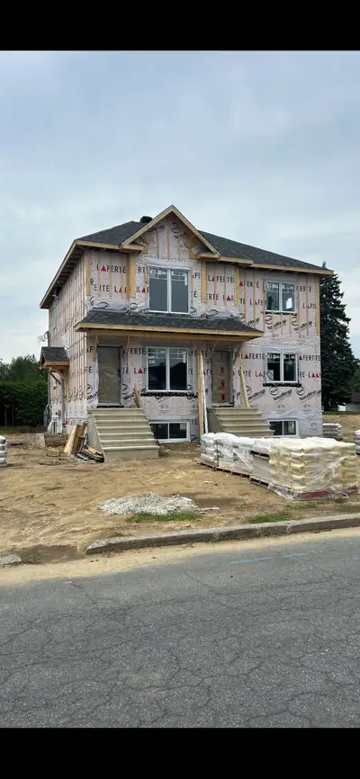 À LOUER – Superbe 4 1/2 Neuf dans un Duplex