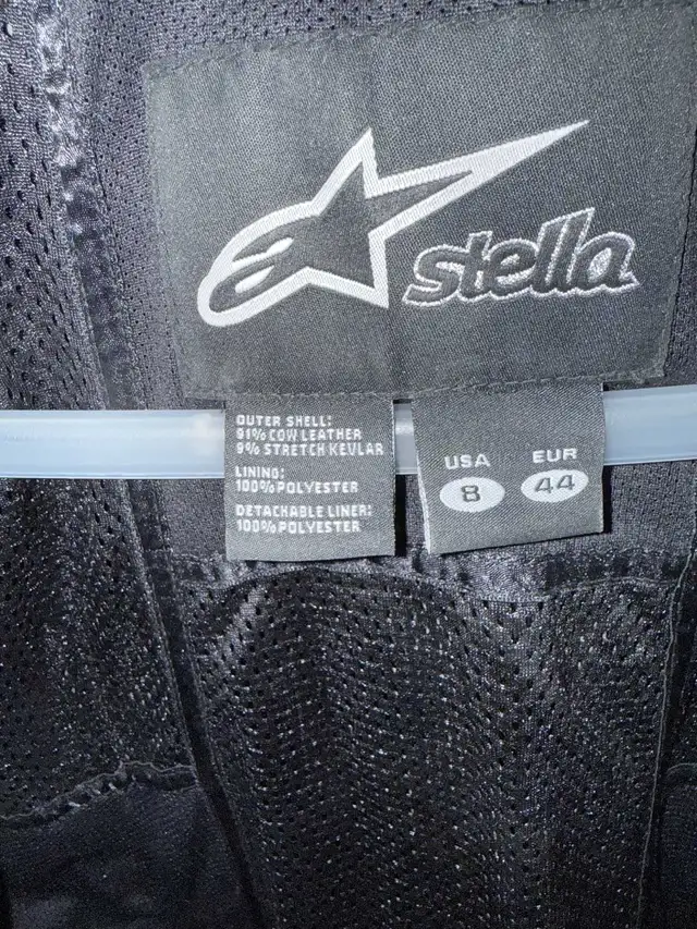 Alpinestars women's Stella motorcycle leather jacket size 8 in Motorcycle Parts & Accessories in Mississauga / Peel Region - Image 4