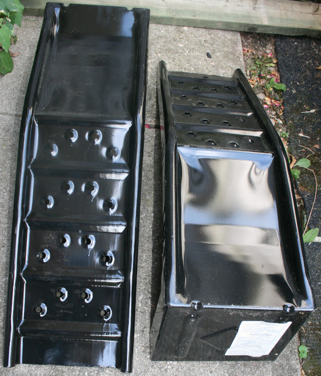 Car Ramps 3 SETS Black, Red & Solid steel in Other in Oakville / Halton Region - Image 3