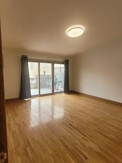 Earliest Move-in date May 1, 2026 Beautiful 2 Bedroom apartment with Large Balcony located on Downto...