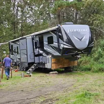 RV PAD WHISKEY CREEK AREA LONG TERM Includes water sewer garbage plus pay for hydro