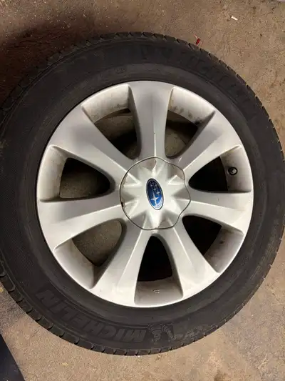 Set of 4 Subaru Tribeca 2006 Rims 255/55R18. Tires are old, not recommended to use DOT 3113 .Price i...