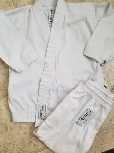Kid size Arawaza Karate Gi Set, View more
