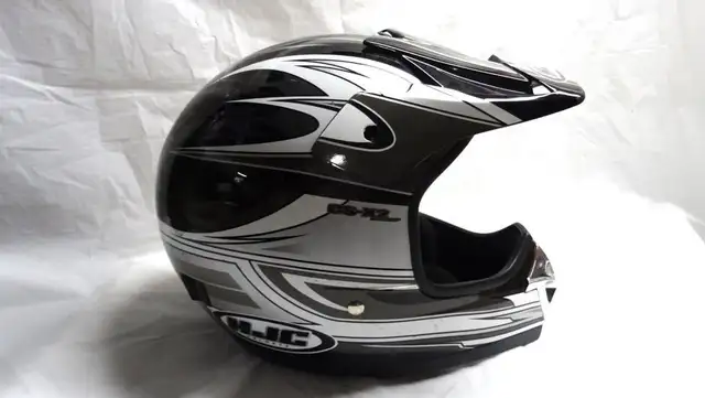 1977 Yamaha DT400 Motorcycle   PLEASE READ AD in Street, Cruisers & Choppers in Kitchener / Waterloo - Image 10