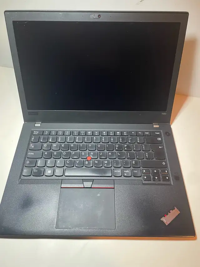 Lenovo Thinkpad T480 I5 8th Gen in Laptops in City of Montréal - Image 5