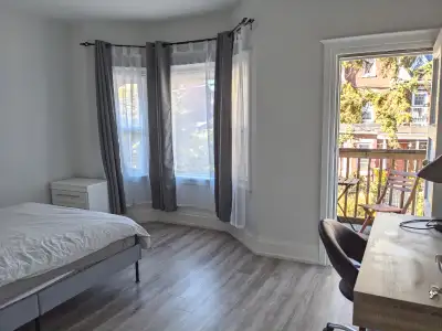 2 Bedroom apt for Rent on Second Floor of  Downtown Townhouse