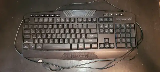 ASUS Monitor, Red Dragon Keyboard and 2 RipJaw 8G memory LOT in System Components in Cambridge - Image 5
