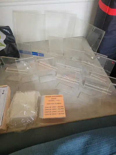 PRÉSENTOIR TRANSPARENT – 27 UNITÉS – DIVERS FORMATS, View more