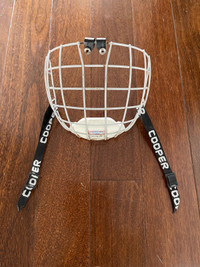 HOCKEY FACE MASK / CAGE MEDIUM 