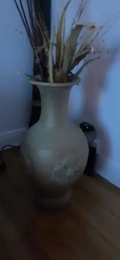 VASE en terre cuite, View more