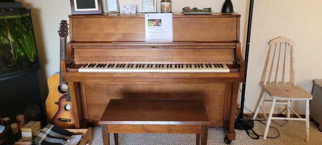 Yamaha Piano in Pianos & Keyboards in Edmonton