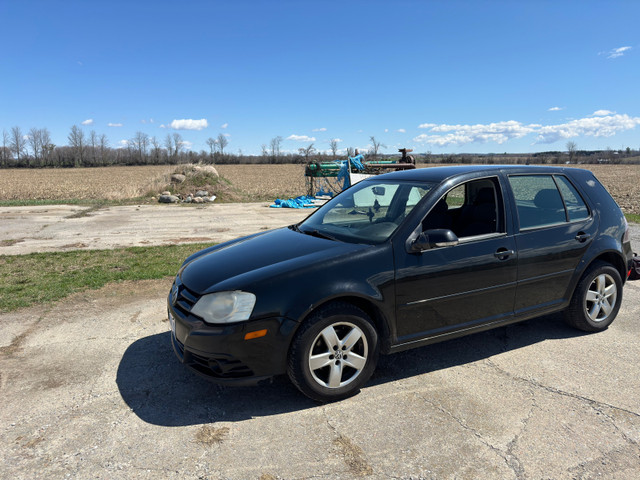 2009 volkswagen golf city in Cars & Trucks in Kawartha Lakes - Image 2