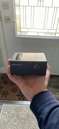 MONSTER IMAGE MINI PROJECTOR 