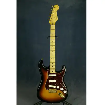 Deluxe Player's Strat with Vintage Noiseless pickups $850. Upgraded with American-made Vintage Noise...