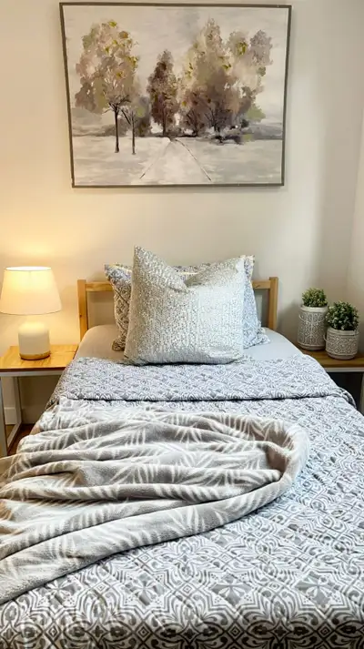 ROOM FOR RENT