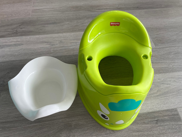 Fisher-Price Potty Chair in Other in City of Halifax - Image 2