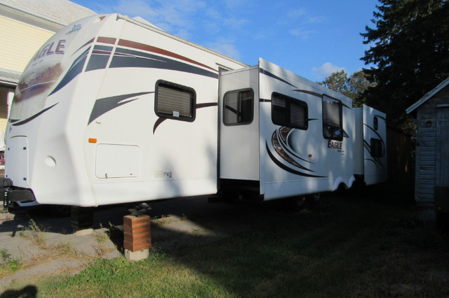 2012 Jayco Eagle 314 BDS in Travel Trailers & Campers in Kingston