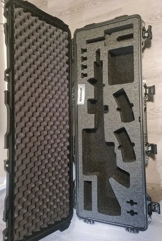 New Nanuk 990 AR Noir Black Case Valise in Other in Gatineau - Image 5