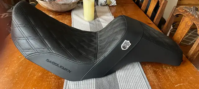 Dyan Saddlenman Seat Brand New Never used in Street, Cruisers & Choppers in Kawartha Lakes - Image 3