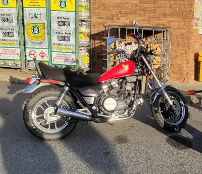 1984 V45 Magna 750cc $1000 OBO-shoot me an offer come grab it i dont want to store it for the winter
