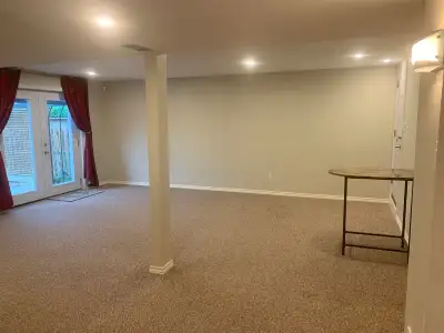 For Rent in St. George : One bedroom newly renovated bright walkout basement apartment with backyard...