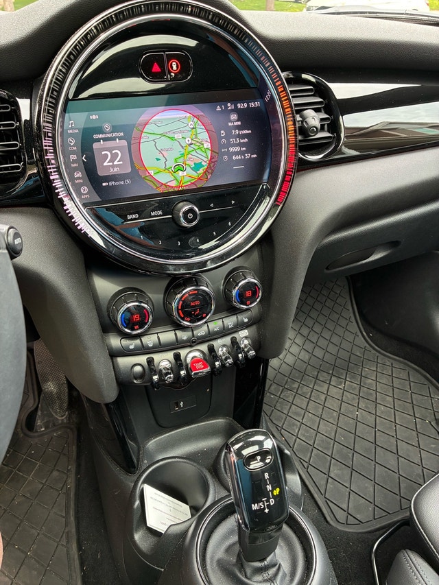 Mini Cooper S 2023 — photo 3