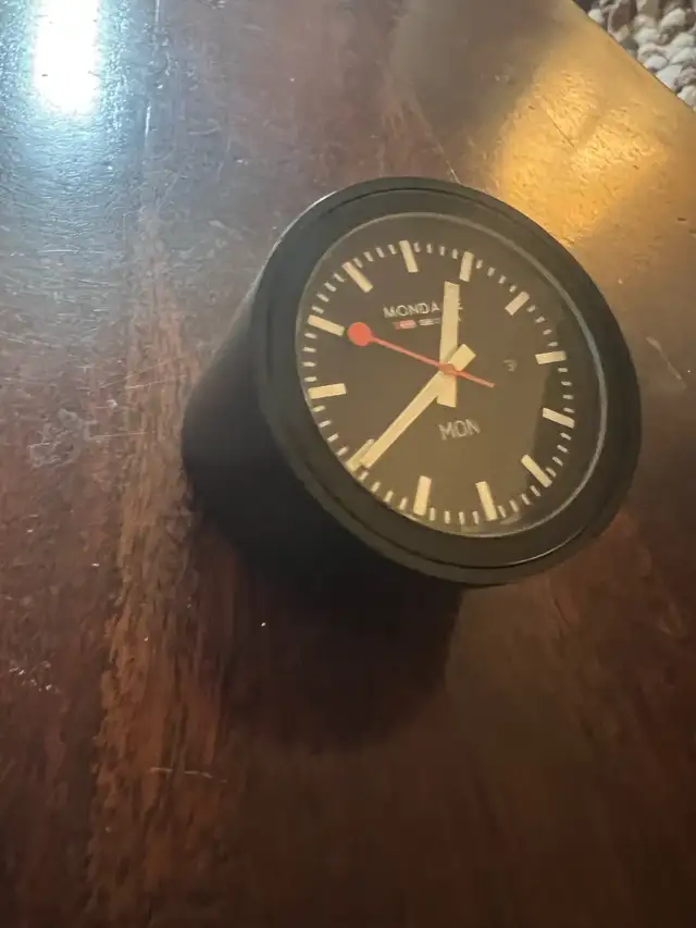 Mondaine Swiss made desk clock. in Other in Mississauga / Peel Region - Image 3