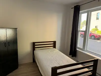 À PARTIR DE $395 !! CHAMBRES TOUT INCLUS !! INCLUANT INTERNET WIFI !! SITUÉES À TROIS-RIVIÈRES... ID...