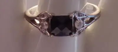 VINTAGE 925 STERLING SILVER RING, View more