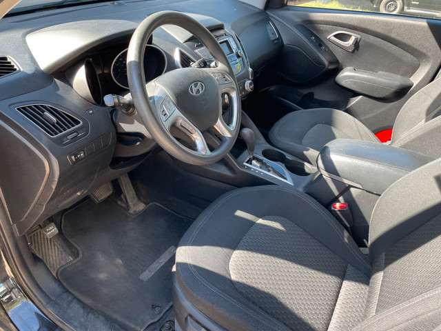 2011 Hyundai Tucson in Cars & Trucks in Medicine Hat - Image 3