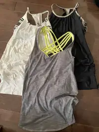 Assorted like new/mint condition Lululemon tank tops 