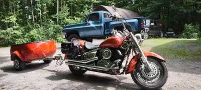 Beautiful riding bike. Runs well. Custom Paint. Trailer w/ Tonneau Cover. Saddle Bags. Chrome. (some...