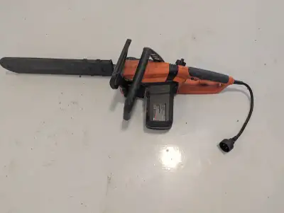 SCIE À CHAÎNE ÉLECTRIQUE BLACK & DECKER, View more