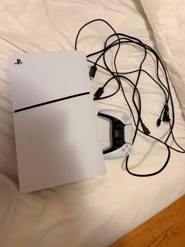 PS5 1 TB581934151086919681
