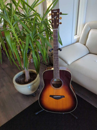 Yamaha FG-TA Transacoustic guitar like new