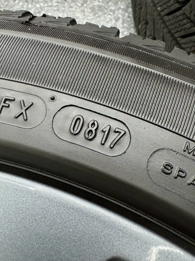 225/50R17 Michelin X-Ice VW Golf/GTi/Jetta  Winter Tire Pkg in Tires & Rims in City of Toronto - Image 9