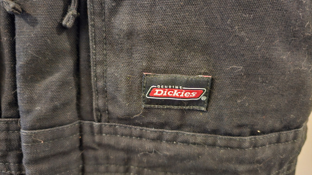 Dickies insulated bib coveralls  medium  in Men's in Edmonton - Image 4