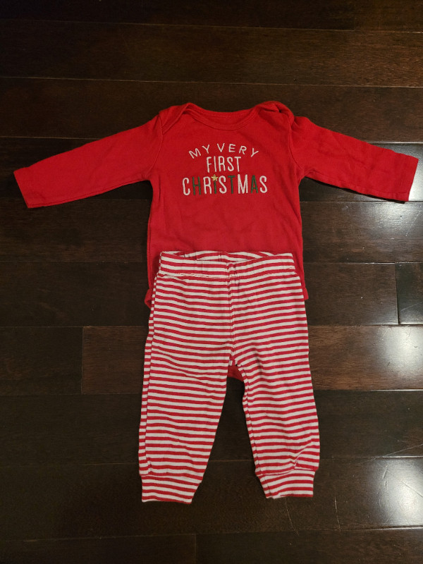 Cute "Baby's First Christmas" Outfit for 9 months in Clothing - 6-9 Months in Mississauga / Peel Region