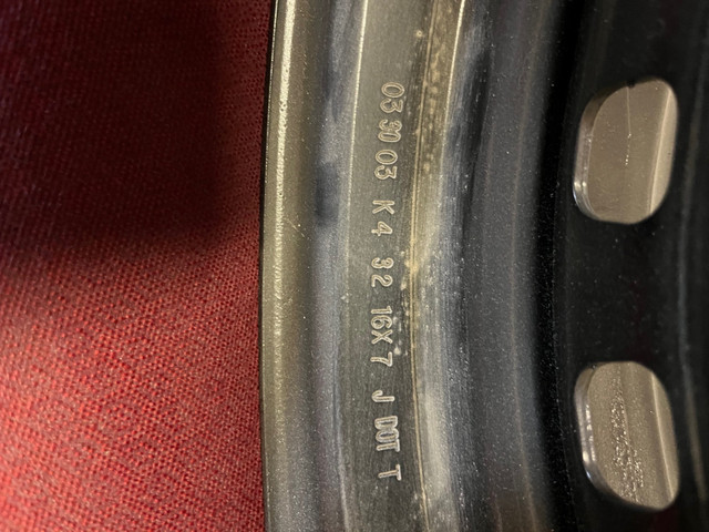 Ford f150 rims 16x7 in Tires & Rims in Hamilton - Image 2