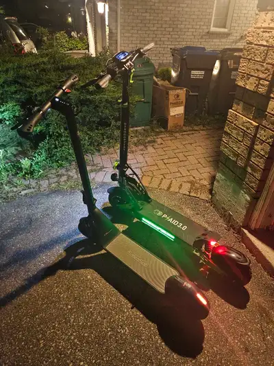 URGENT SALE 2 SCOOTERS (PERFECT 4 SCHOOL USE), View more