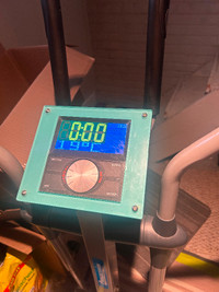 Digital elliptical workout machine