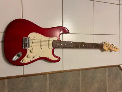 Good condition electric guitar for sell, View more