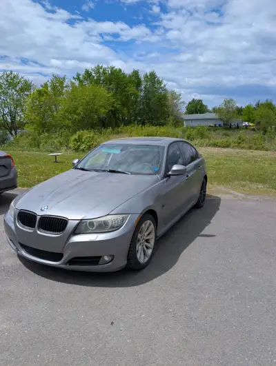 Comes with 2 sets of rims.