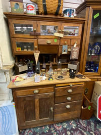 Beautiful Antique Hoosier Cabinet 