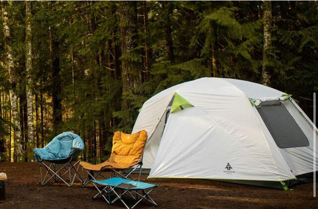 Woods Lookout 6-Person Tent in Fishing, Camping & Outdoors in Calgary