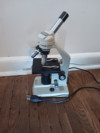 Microscope