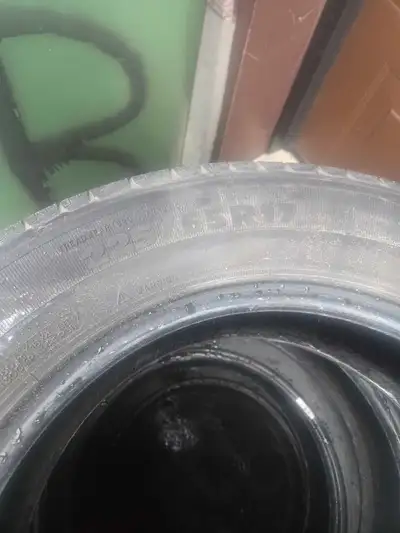 4 Michelin summer tires p225/65R17 summer tire 5/32 thread left