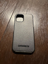 iPhone 12 Pro Otterbox Symmetry case 